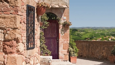 Primo piano di una porta Dierre